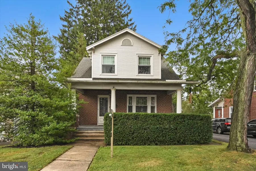 41 Wilson St, West Lawn, PA 19609 - #2