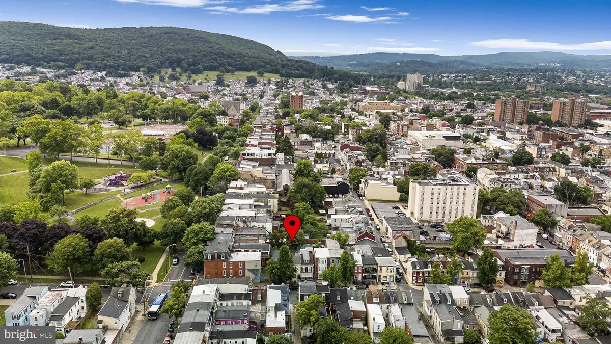 1038 Walnut St, Reading, PA 19601 - #1
