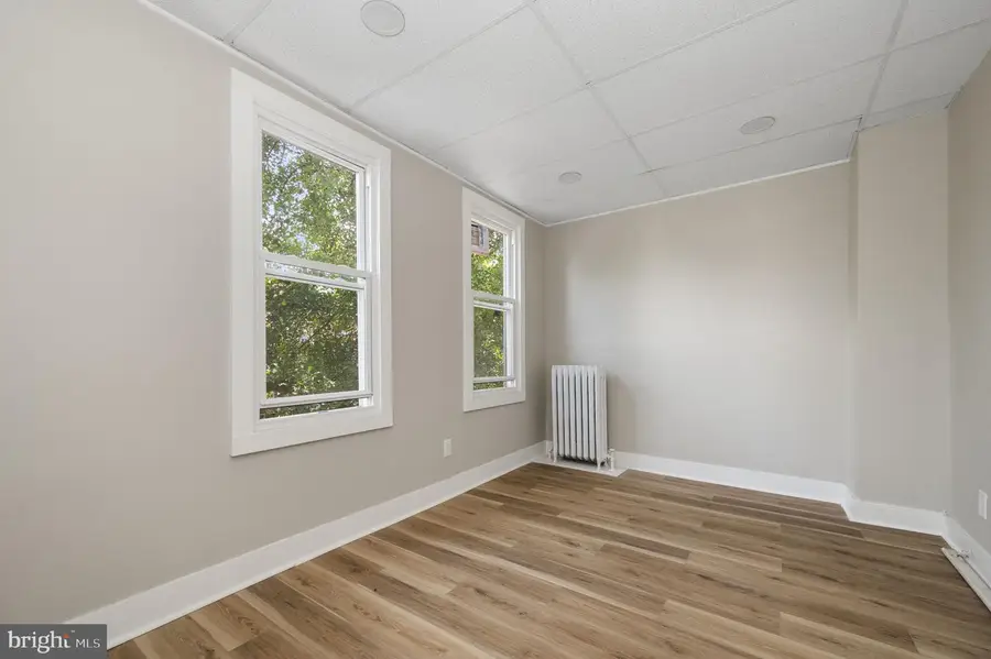 1038 Walnut St, Reading, PA 19601 - #3