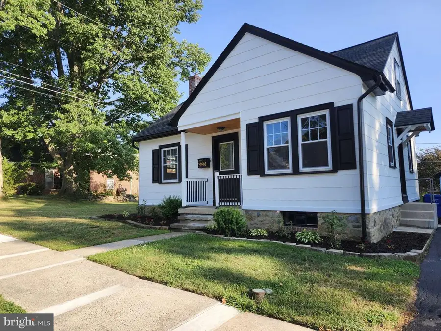 136 E Gaul St, Wernersville, PA 19565 - #2
