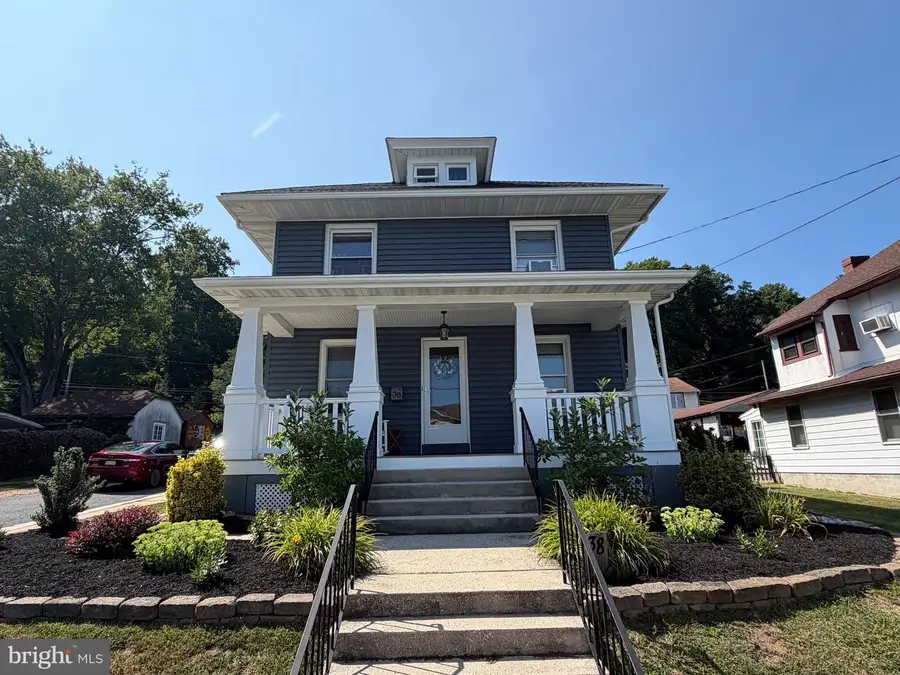 38 W 33rd St, Reading, PA 19606 - #2