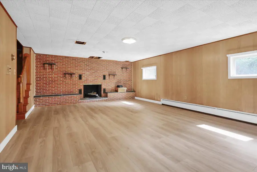 105 Clayton, Wyomissing, PA 19610 - #3