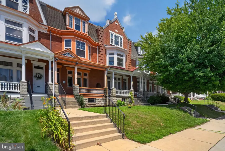 225 E Main St, Kutztown, PA 19530 - #3