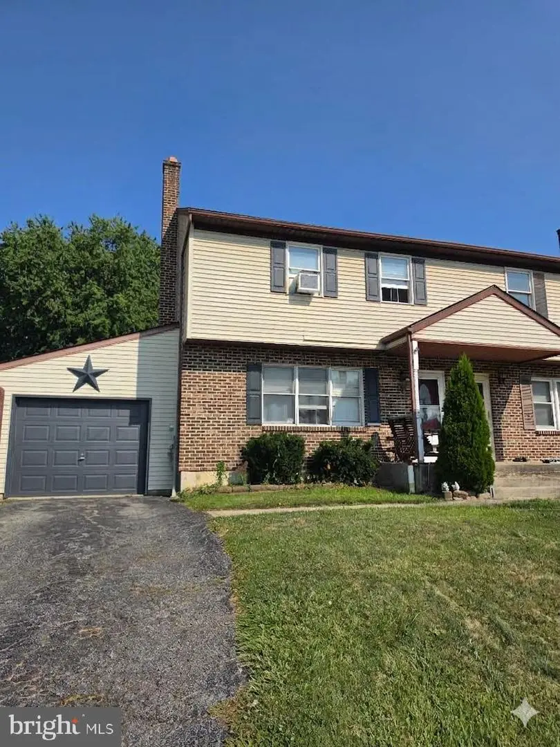 403 Grant Ave, Leesport, PA 19533 - #1