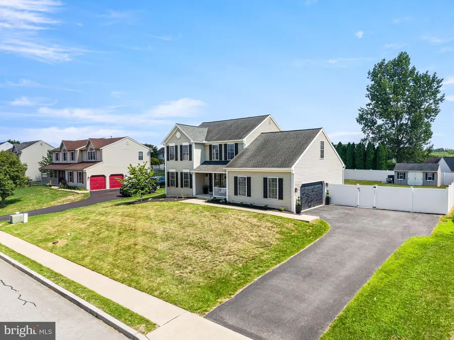 108 Dogwood Dr, Bernville, PA 19506 - #2