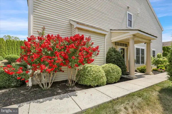 217 Springmont Dr, WYOMISSING, PA 19610