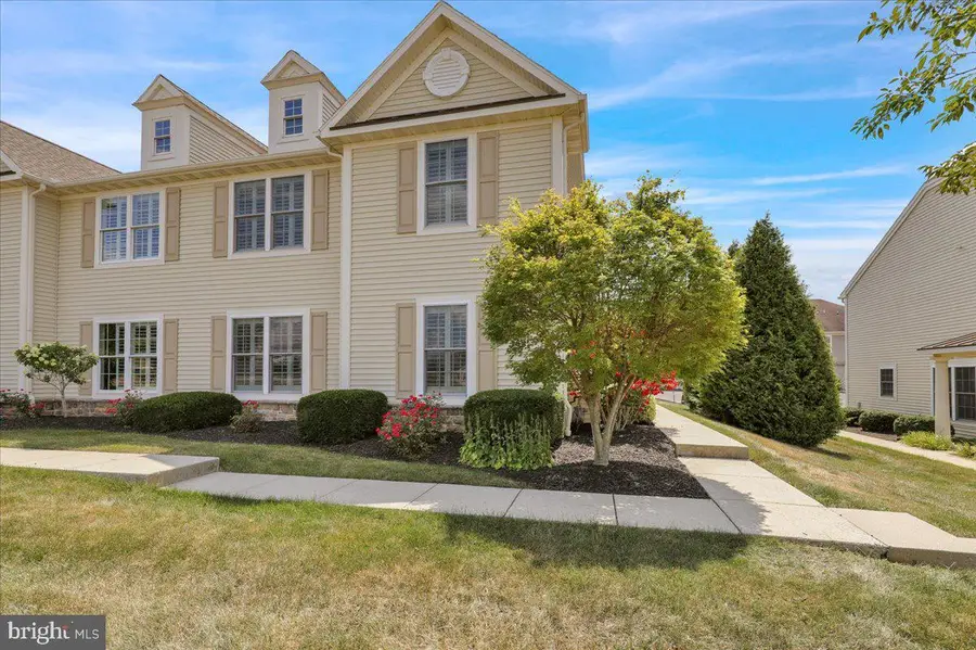 217 Springmont Dr, Wyomissing, PA 19610 - #3