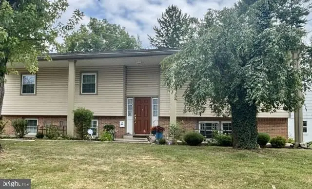 17 Furnace Rd, Wernersville, PA 19565 - #1