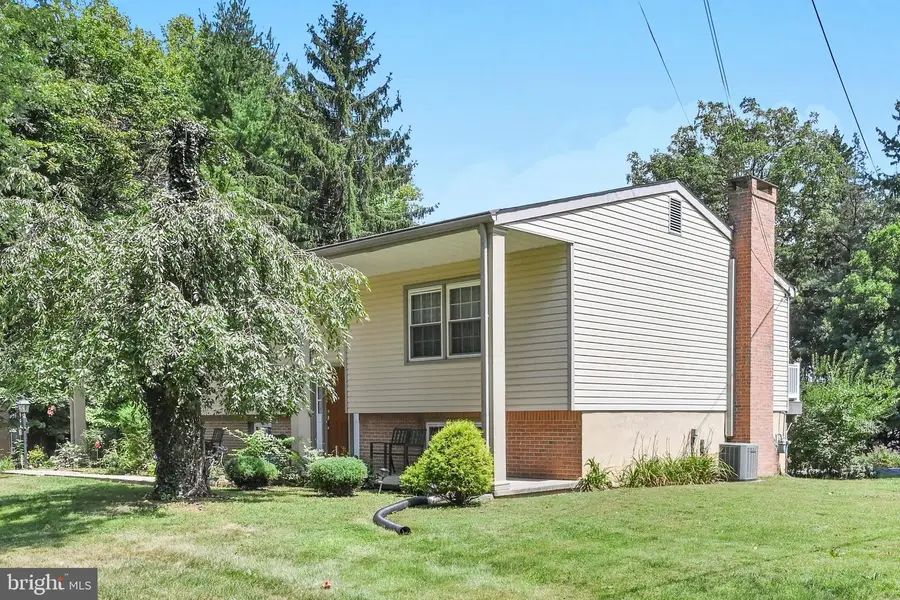 17 Furnace Rd, Wernersville, PA 19565 - #3