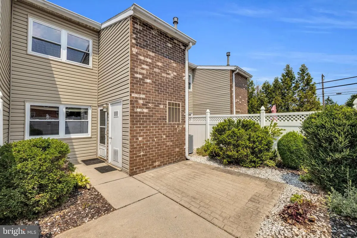 2900 State Hill Rd #i15, Wyomissing, PA 19610 - #1