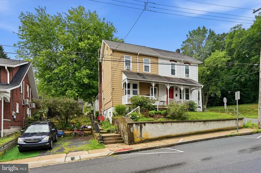 30 Walnut St, Mohnton, PA 19540 - #2