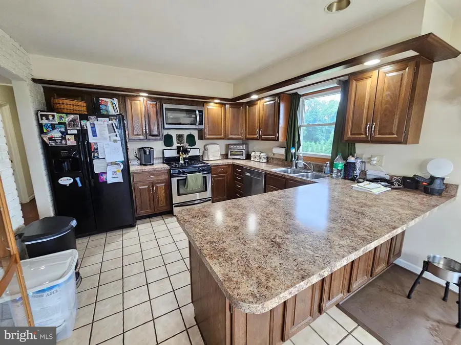 36 Hunter Liggett Dr, Shoemakersville, PA 19555 - #3