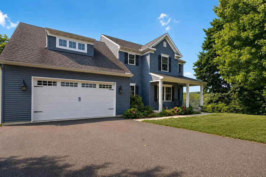 37 Cricket Slope Dr, Oley, PA 19547 - #2