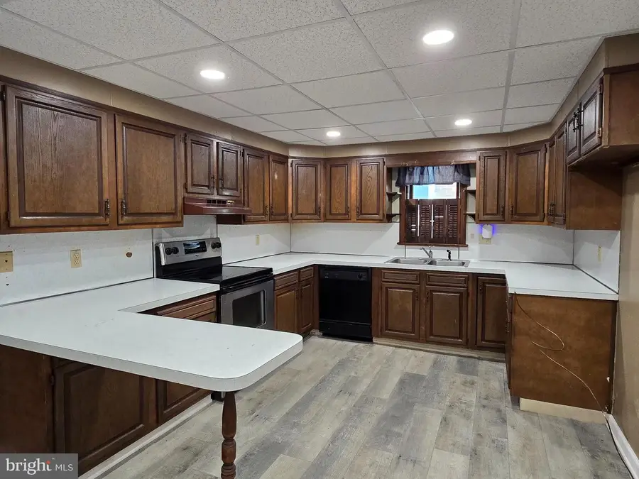 648 N Reading Ave N, Boyertown, PA 19512 - #2