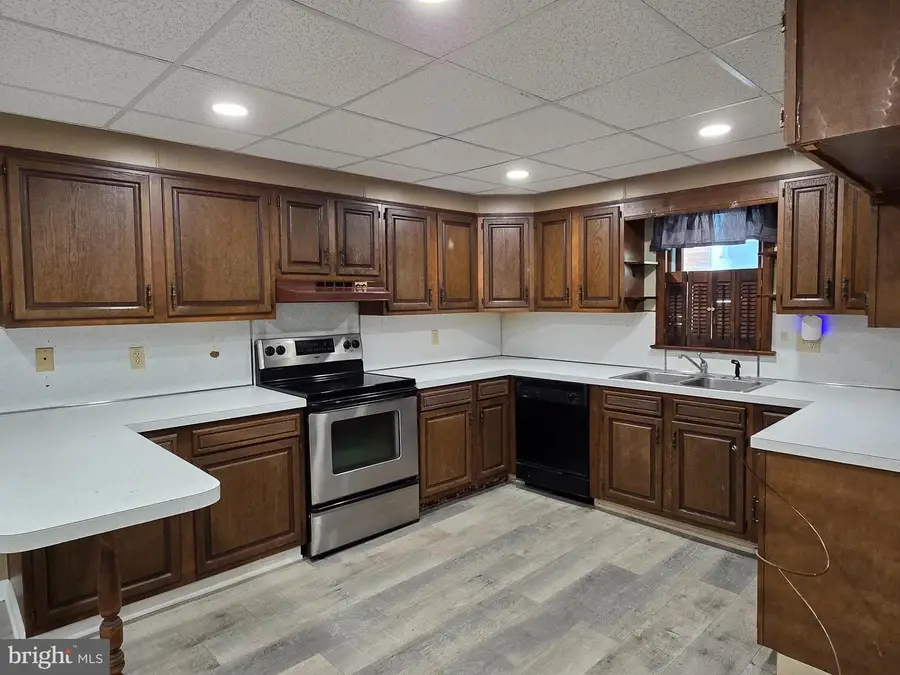 648 N Reading Ave N, Boyertown, PA 19512 - #3