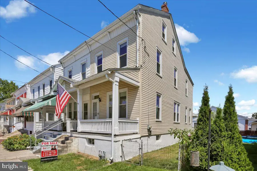 45 N 2nd St, Hamburg, PA 19526 - #3