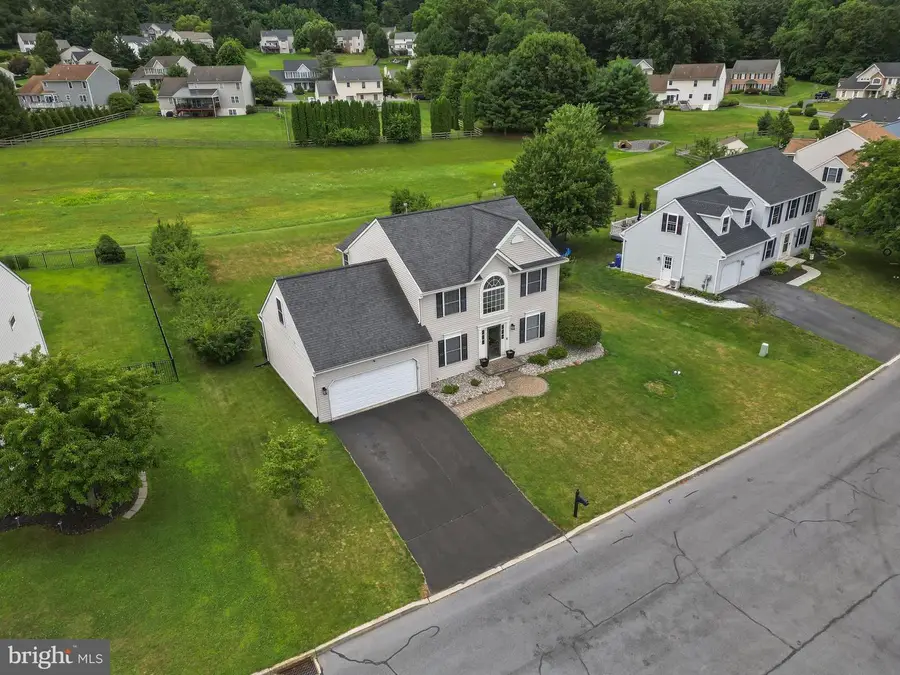 30 Pennwood Dr, Morgantown, PA 19543 - #2