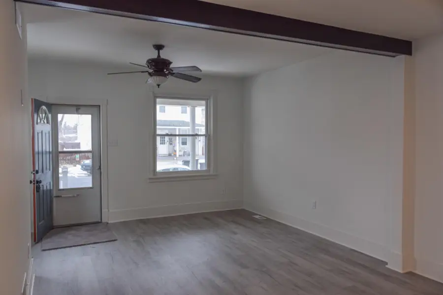 117 N Robeson St, Robesonia, PA 19551 - #3