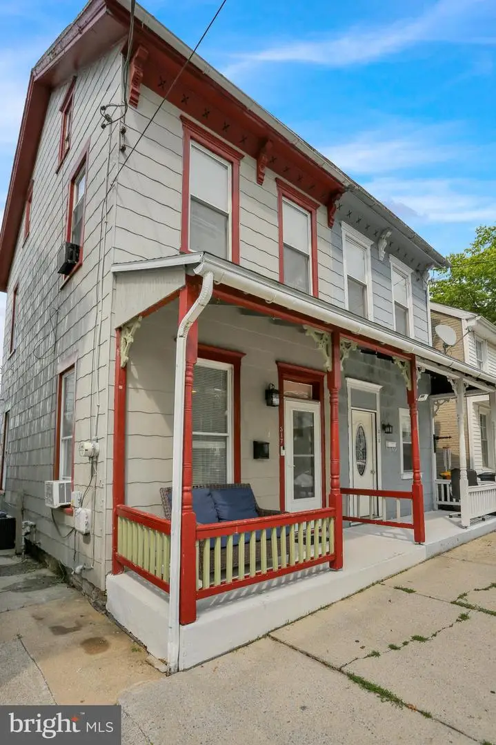 317 W High St, Womelsdorf, PA 19567 - #3