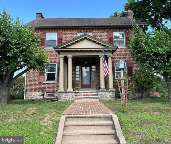 325 Reber St, SHOEMAKERSVILLE, PA 19555