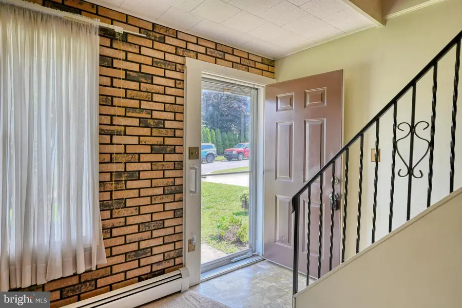 504 San Mateo Ln, Temple, PA 19560 - #3