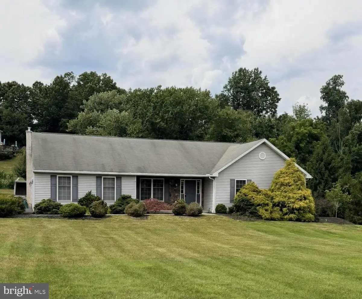 44 Beaver Valley Ct, Birdsboro, PA 19508 - #1