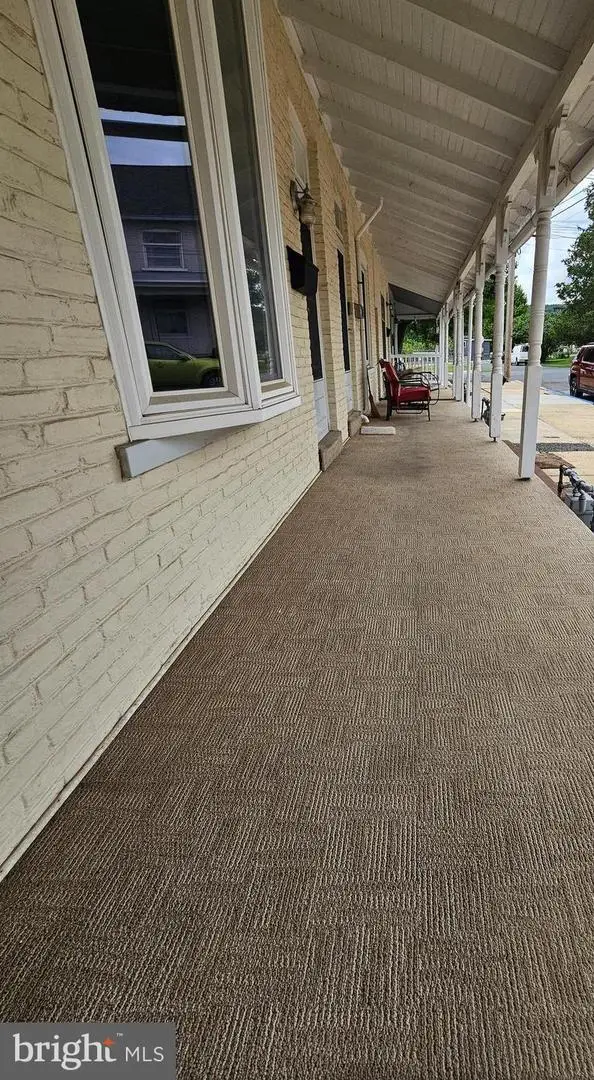 29 Spruce St, Topton, PA 19562 - #2