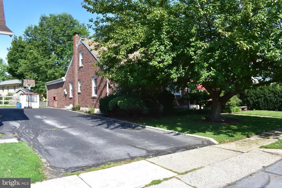 4322 8th Ave, Temple, PA 19560 - #2