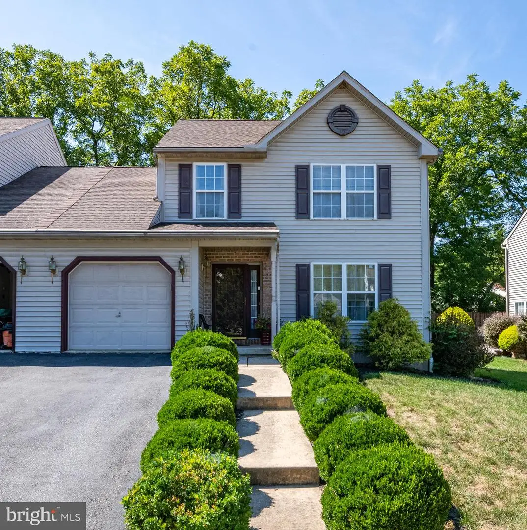 738 Maria Ave, Sinking Spring, PA 19608 - #1