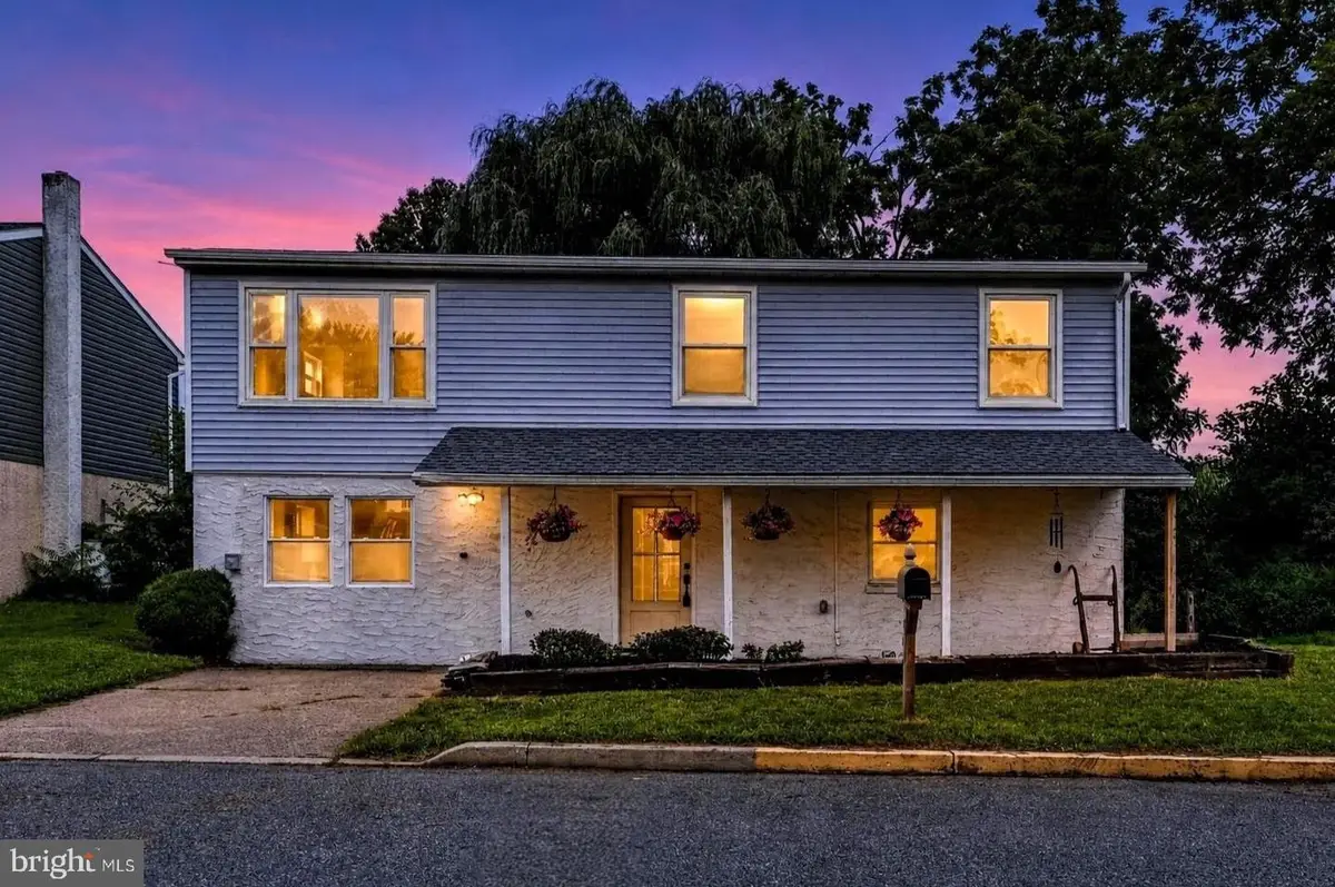 510 Poplar St, Bally, PA 19503 - #1