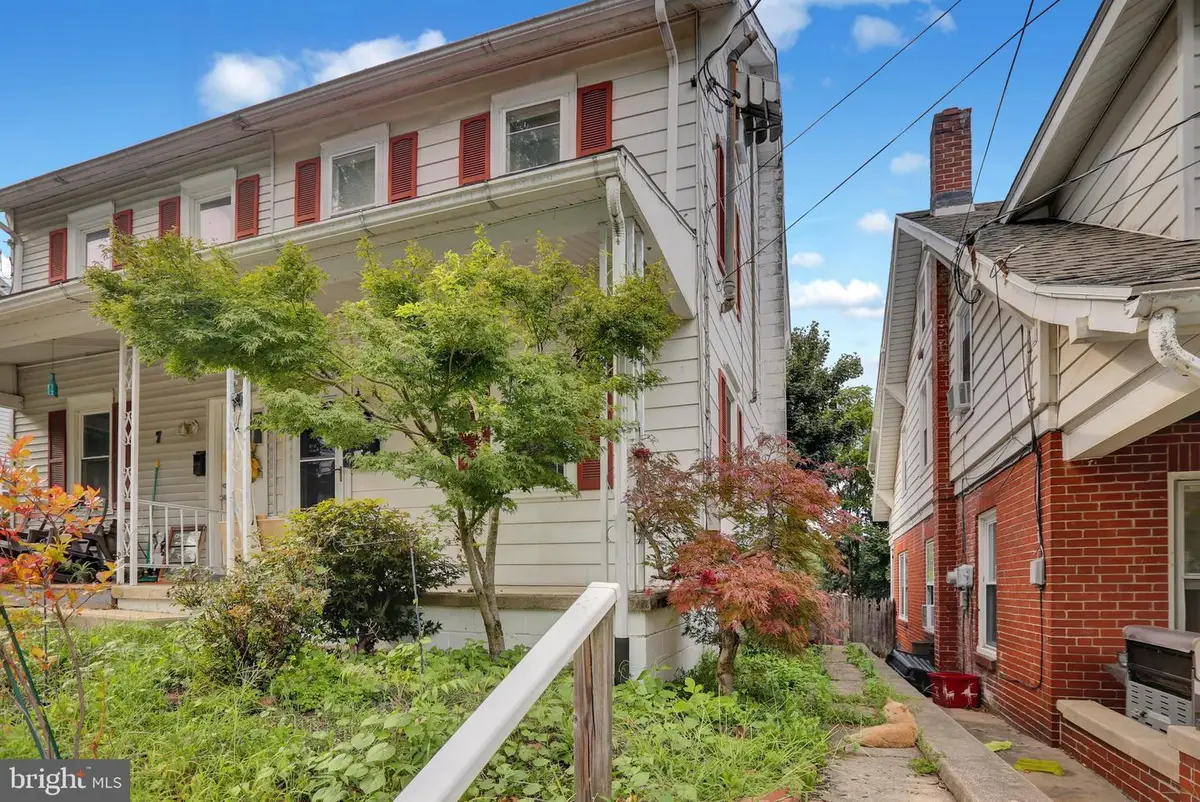 5 Monroe St, Mohnton, PA 19540 - #1