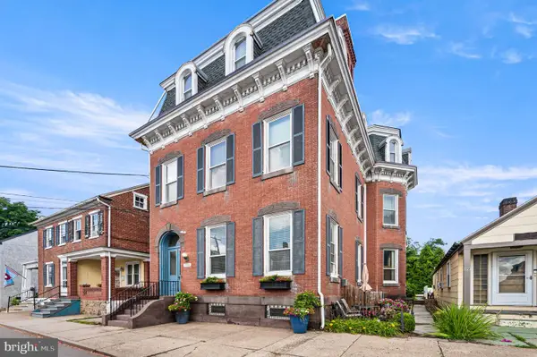 123 W Philadelphia Ave, BOYERTOWN, PA 19512