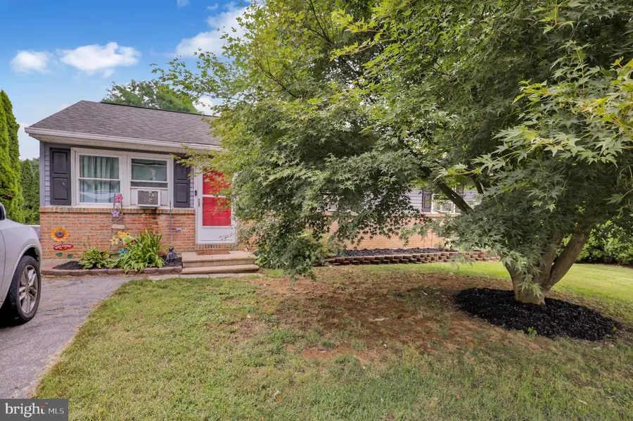 217 Smokering Dr, Robesonia, PA 19551 - #2
