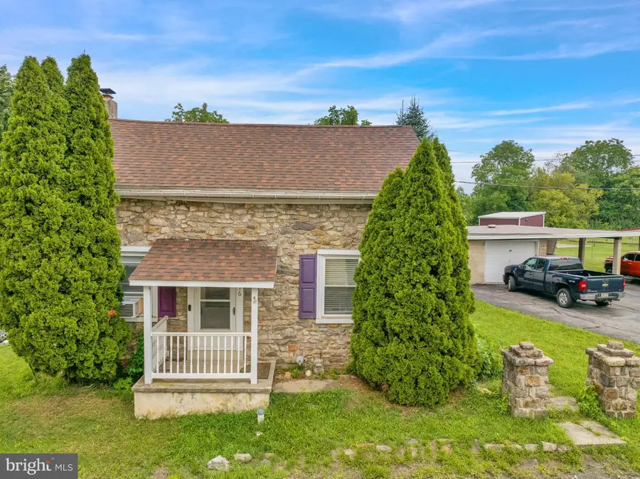 896 Pleasant Hill Rd, Fleetwood, PA 19522 - #2