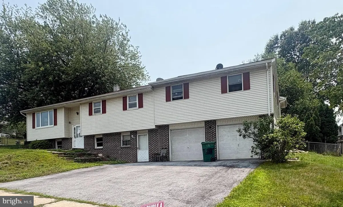 422 E 8th St, Birdsboro, PA 19508 - #1