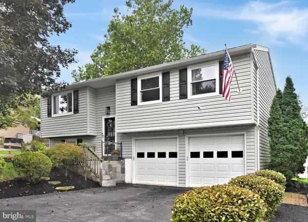 3600 Orchard Ct, READING, PA 19606