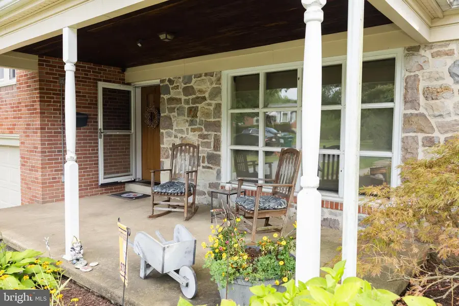 923 N 25th St, Reading, PA 19606 - #3