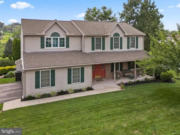 5010 Rising Sun Dr, DOUGLASSVILLE, PA 19518
