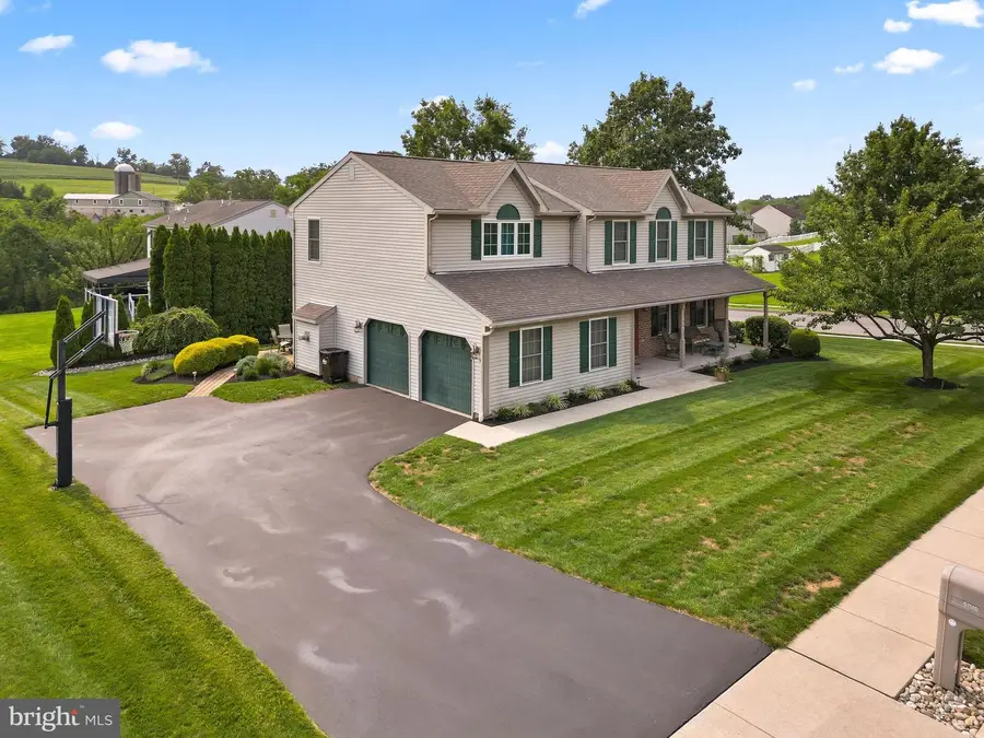 5010 Rising Sun Dr, Douglassville, PA 19518 - #3