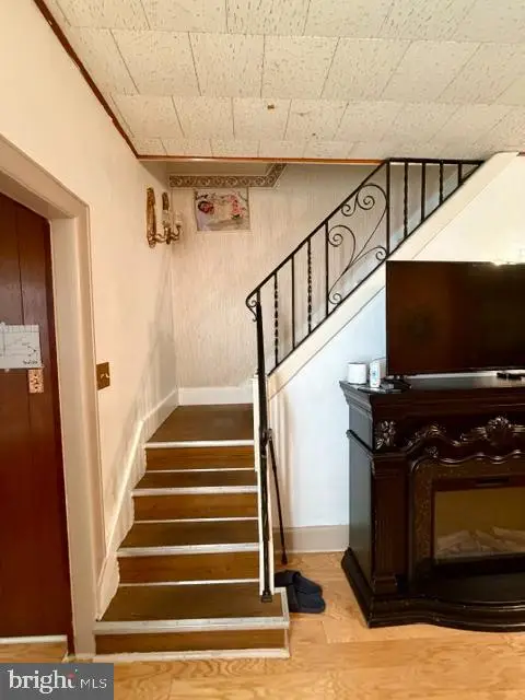 240 S 13th St, Reading, PA 19602 - #3