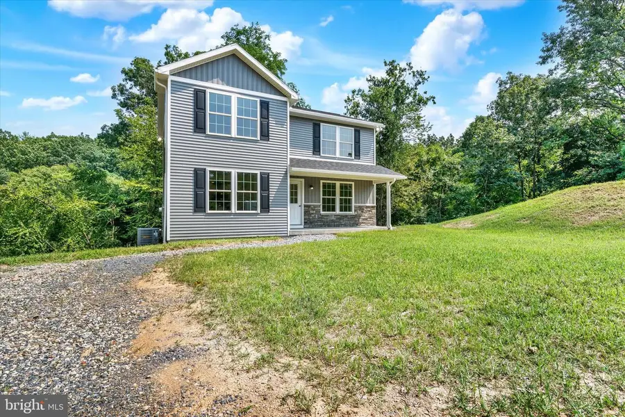 868 Sleepy Hollow Dr, Mohrsville, PA 19541 - #2
