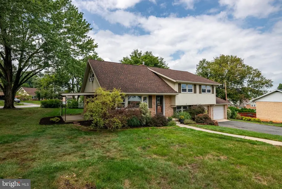 509 Berks Pl, Reading, PA 19609 - #3