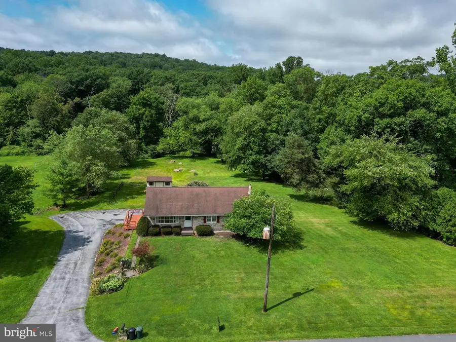462 Memorial Hwy, Fleetwood, PA 19522 - #3