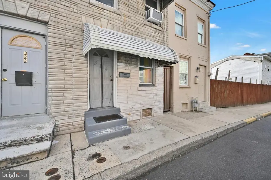 324 Cedar St, Reading, PA 19601 - #3