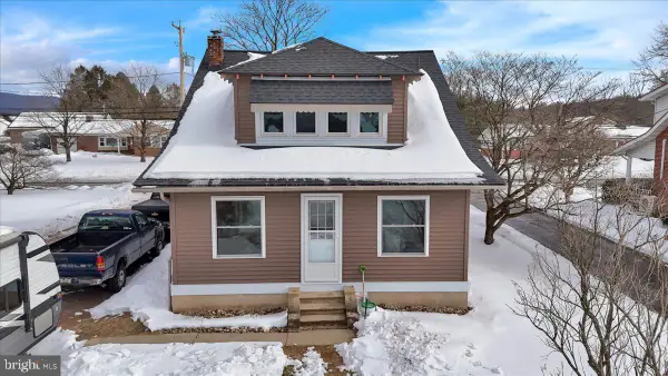 12 Berne Rd, HAMBURG, PA 19526