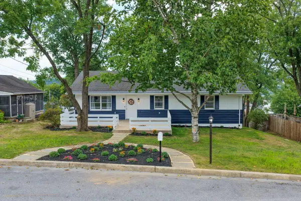 554 S 6th St, HAMBURG, PA 19526