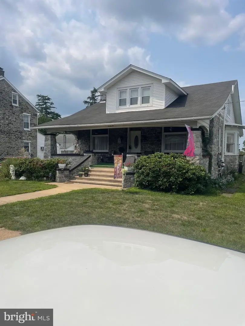 3306 Kutztown Rd, Laureldale, PA 19605 - #1