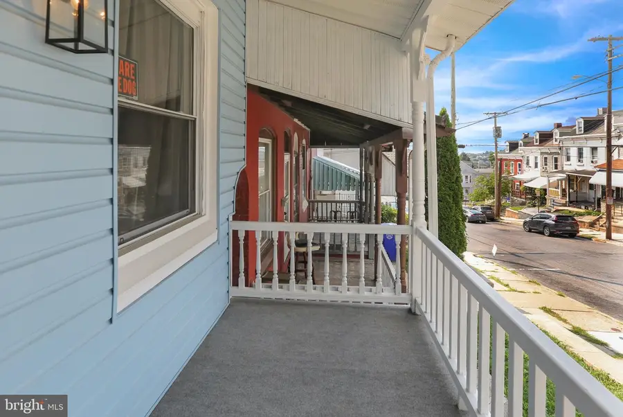 1218 Green St, Reading, PA 19604 - #2