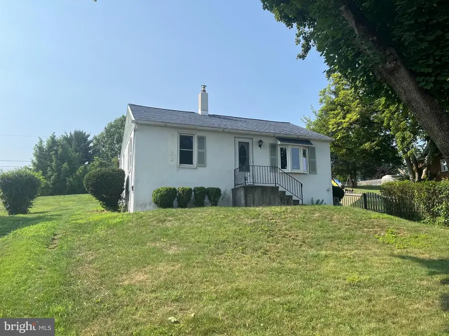 2044 Reading Blvd, West Lawn, PA 19609 - #2