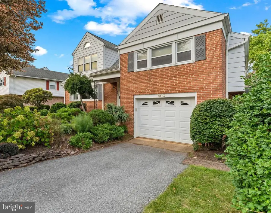 803 Jerome Pl, Reading, PA 19609 - #2